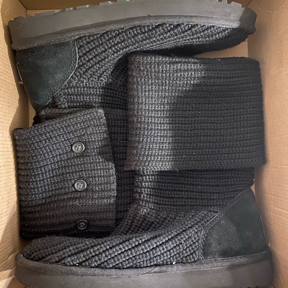 Ugg Cardy Sheepskin Boot - Picture 2 of 6